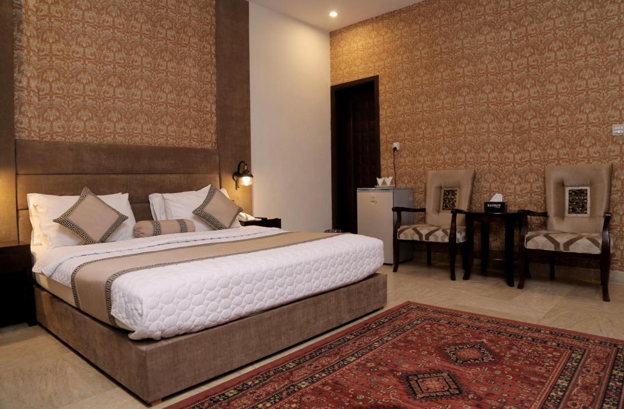 Shelton Hotel Лахор Экстерьер фото